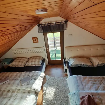 Pocitniska Hiska Pri Lipi