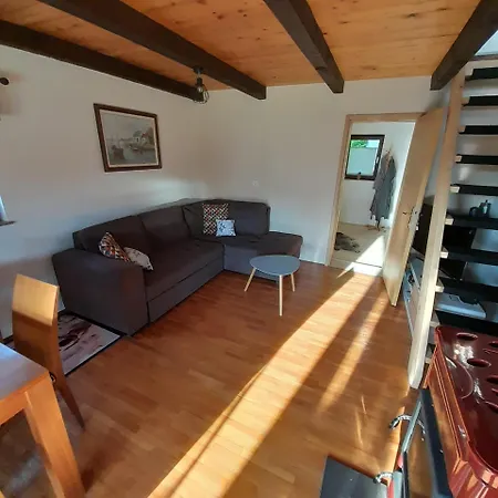 Pocitniska Hiska Pri Lipi Σπίτι διακοπών Dramlje