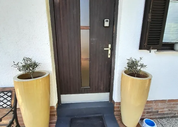 Pocitniska Hiska Pri Lipi بيت للعطل Dramlje