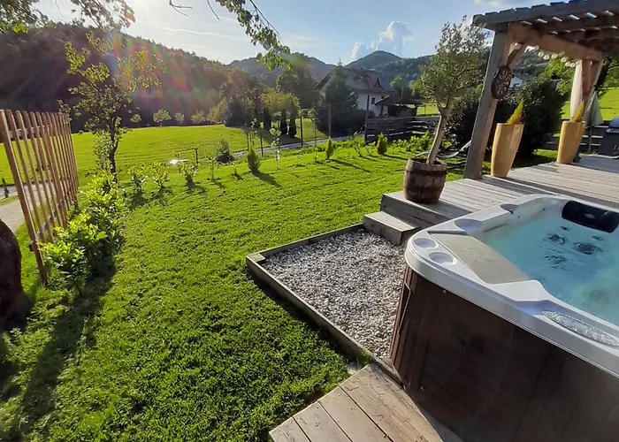 Pocitniska Hiska Pri Lipi Dramlje